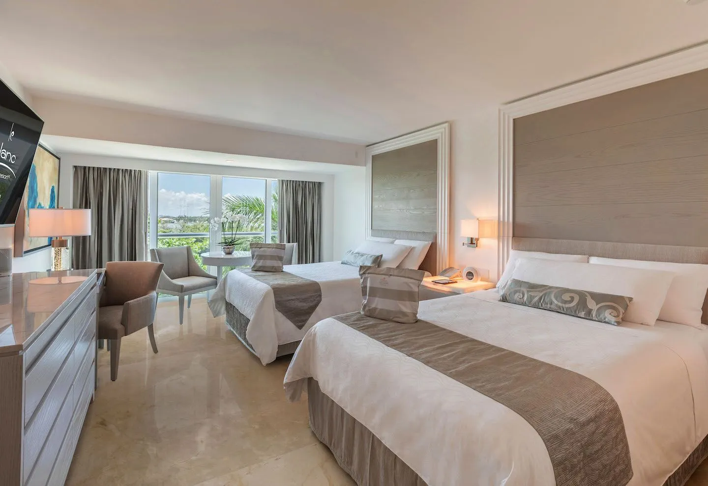 Royale Deluxe Lagoon View