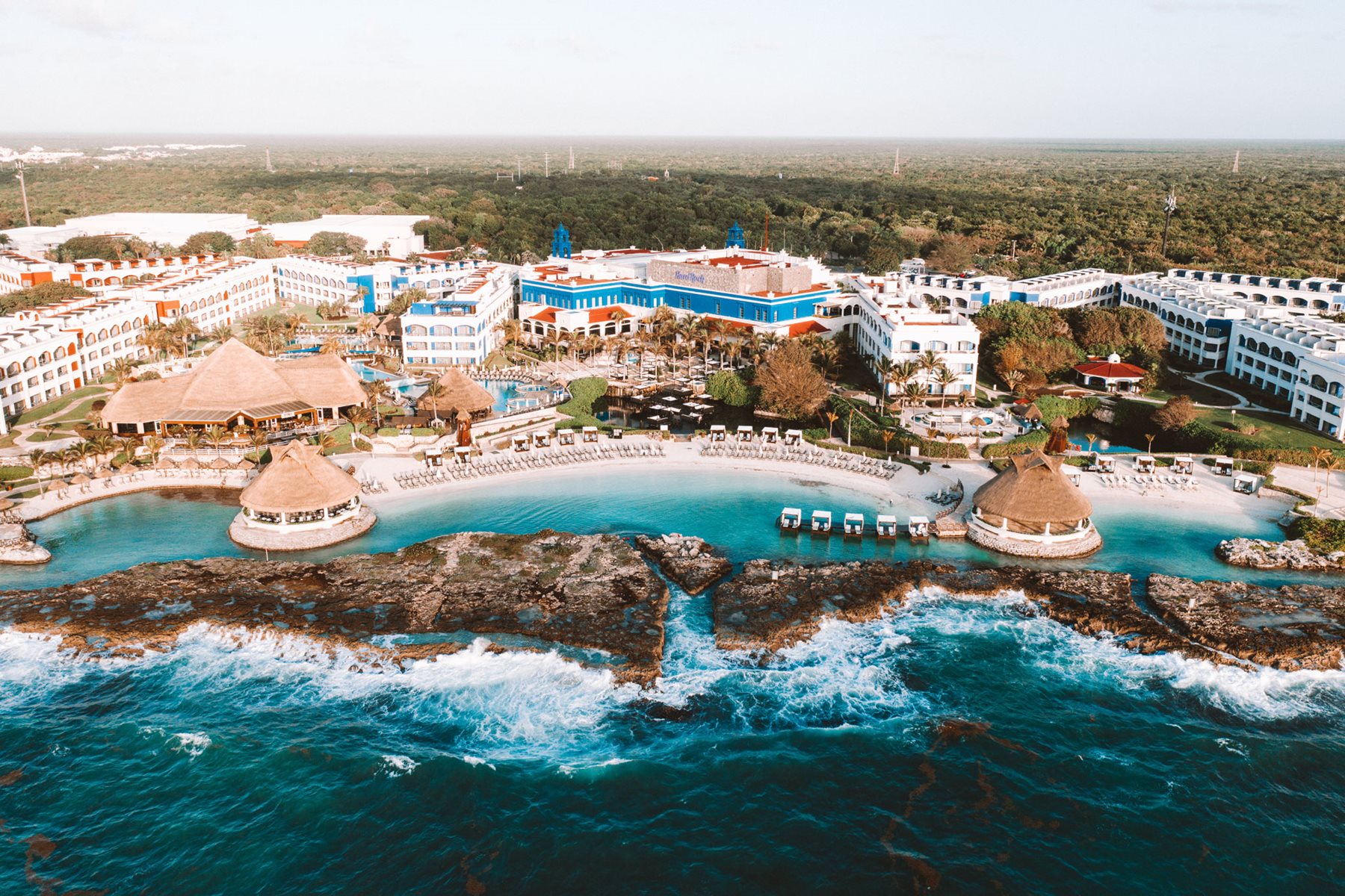 riv-hard-rock-riviera-maya-aerial-01.jpg