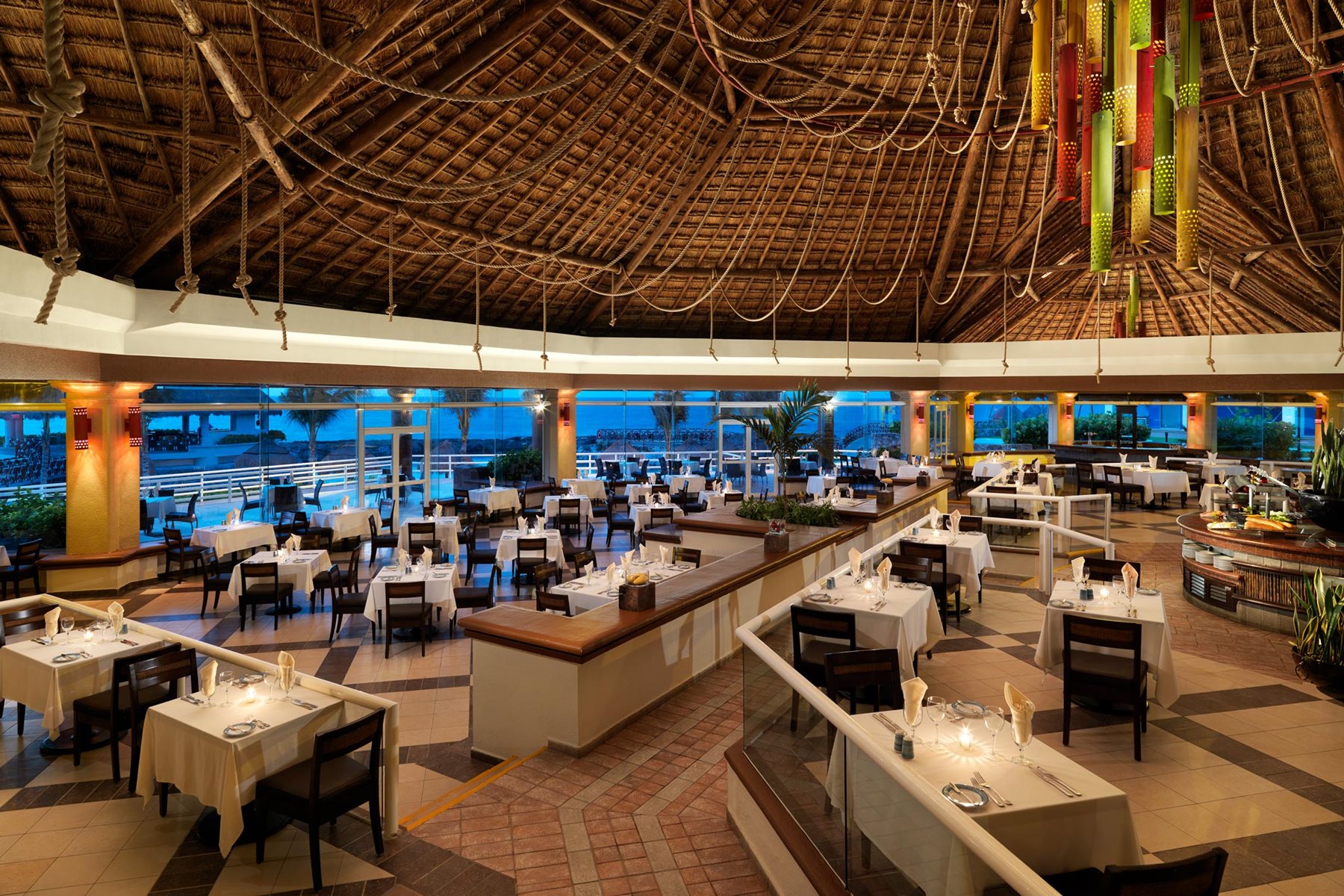 riv-hard-rock-riviera-maya-resto-toro-01