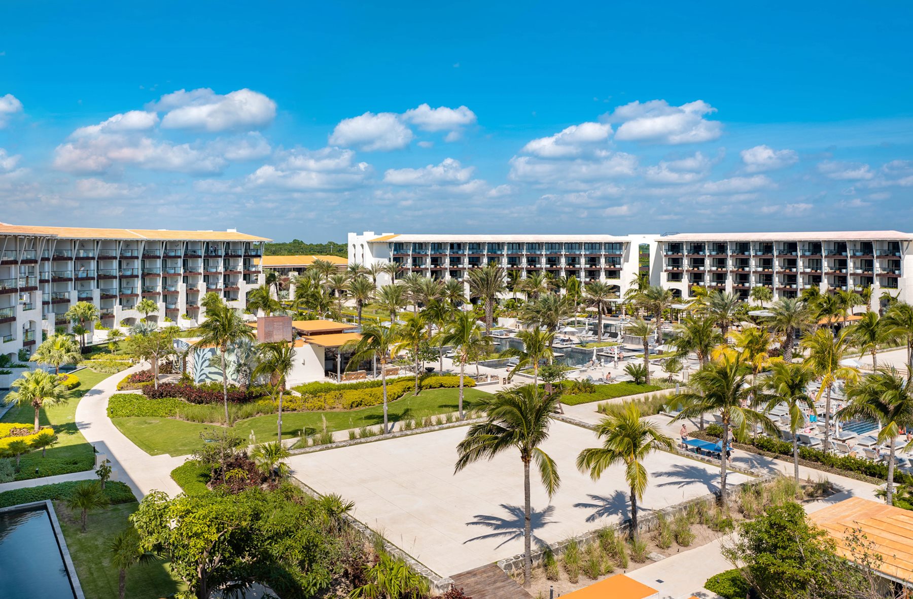 riv-unico-hotel-riviera-maya-aerial-02
