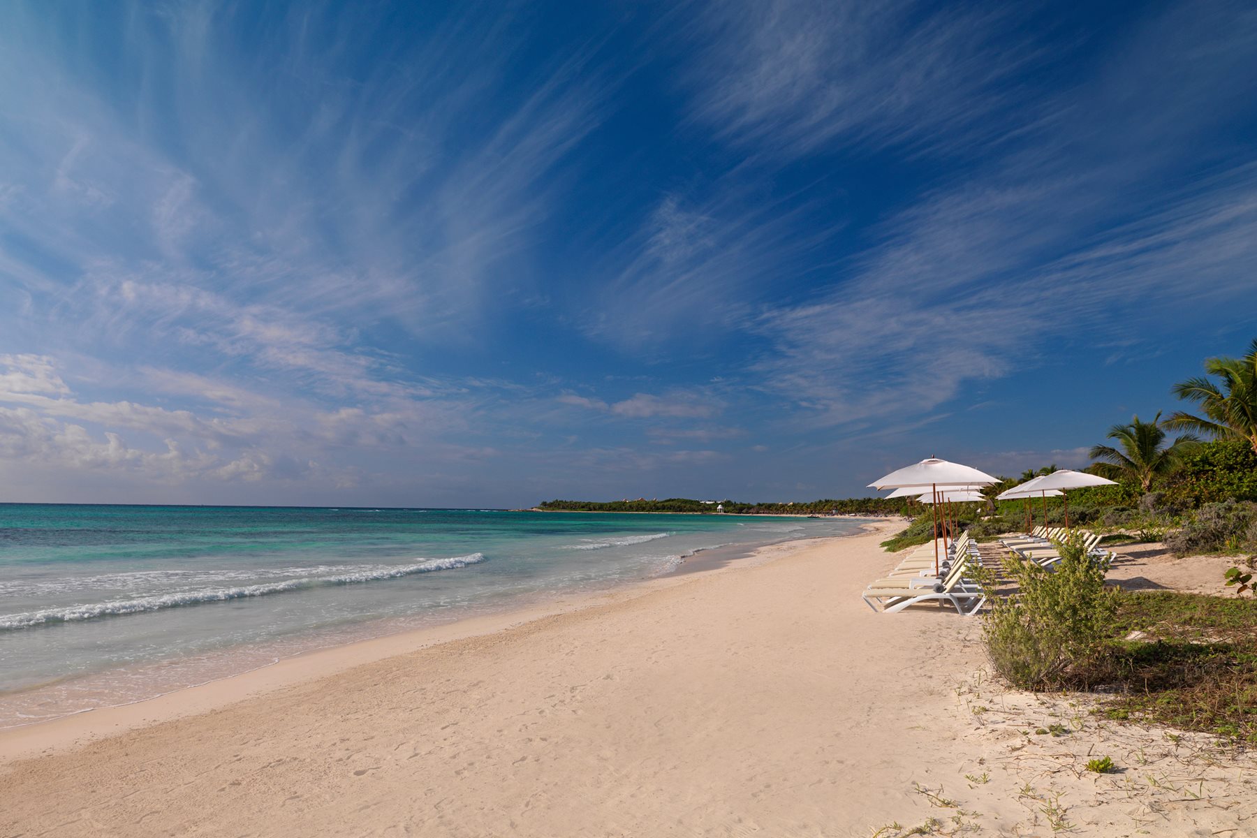 riv-unico-hotel-riviera-maya-beach-01