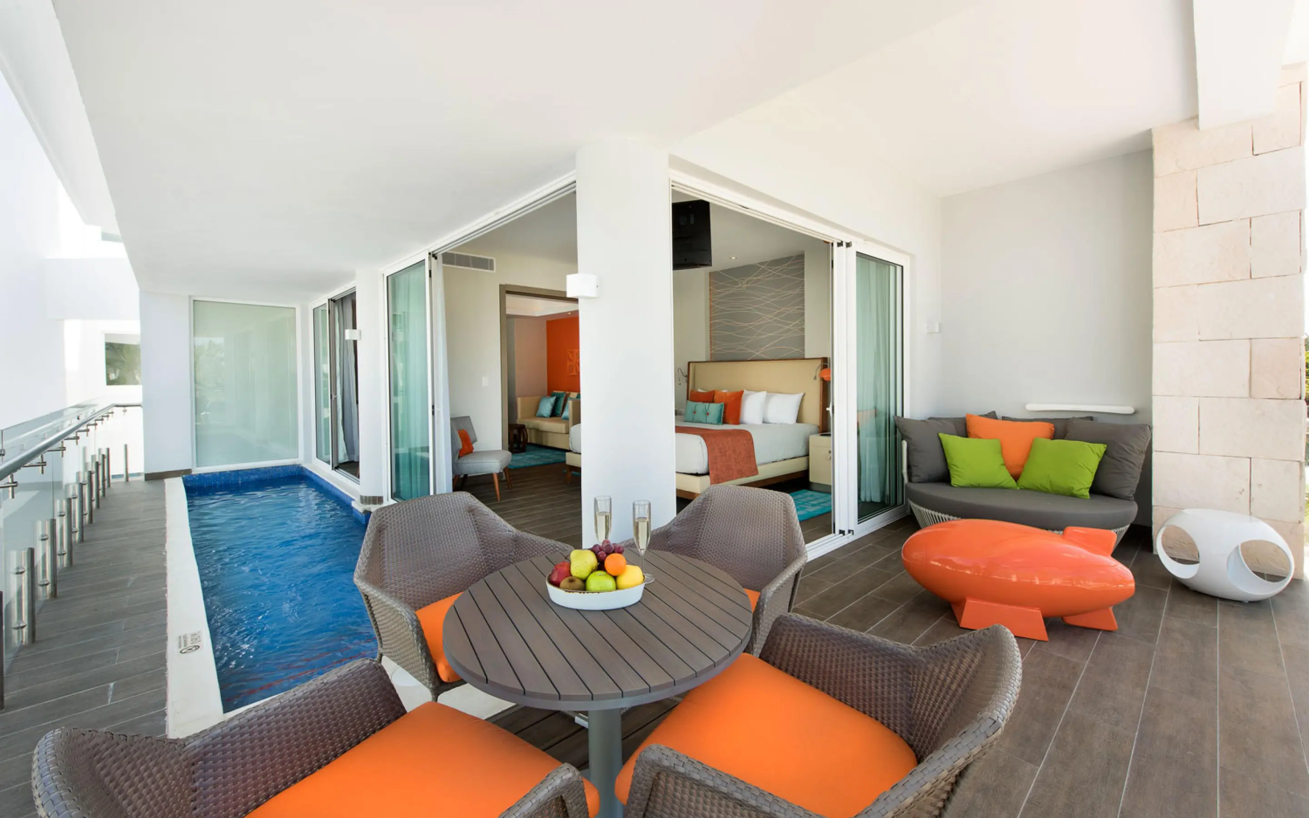 Swank Plunge Pool Suite