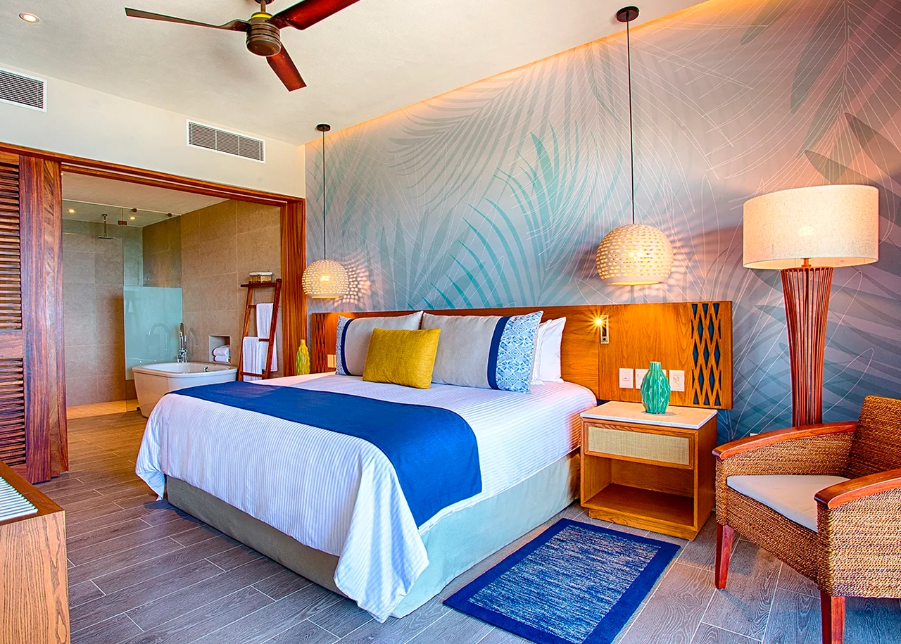 One-Bedroom Lush Suite – Garden View