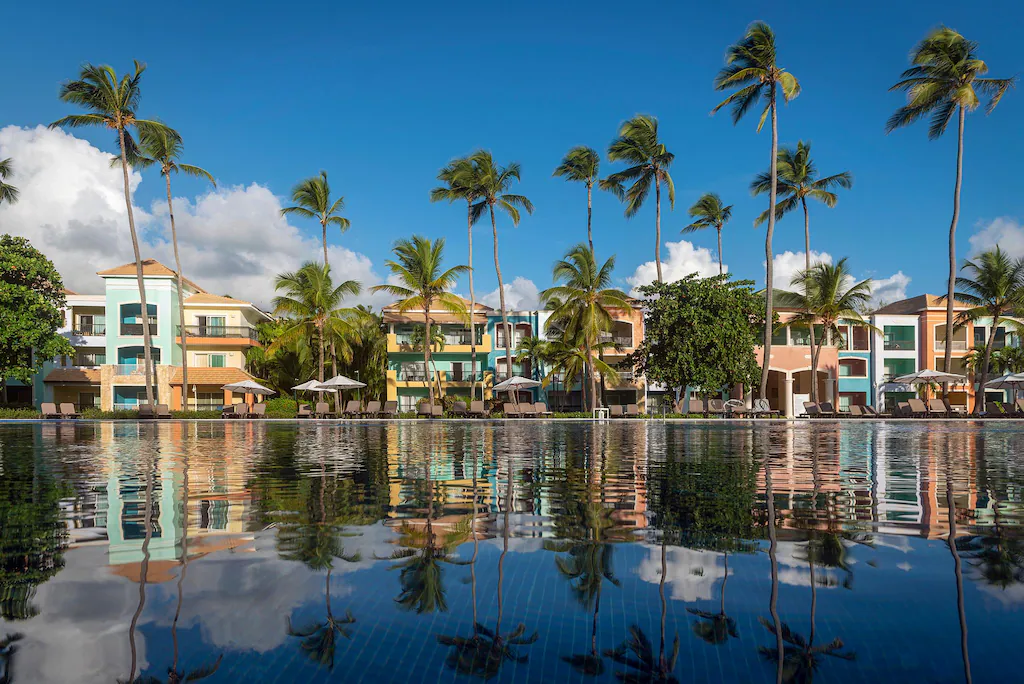 Ocean Blue & Sand resort
