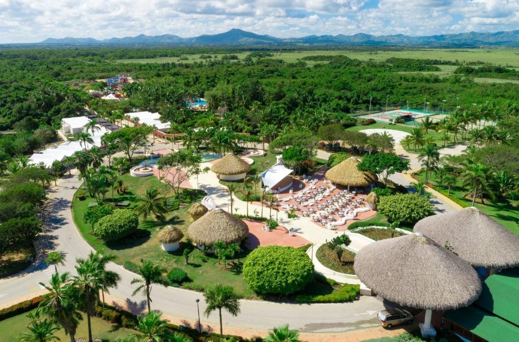 Grand Sirenis Punta Cana Resort resort