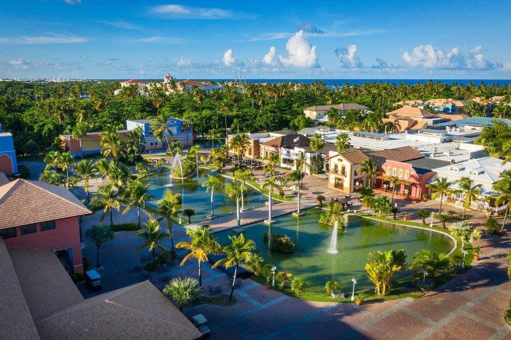 Ocean Blue & Sand resort