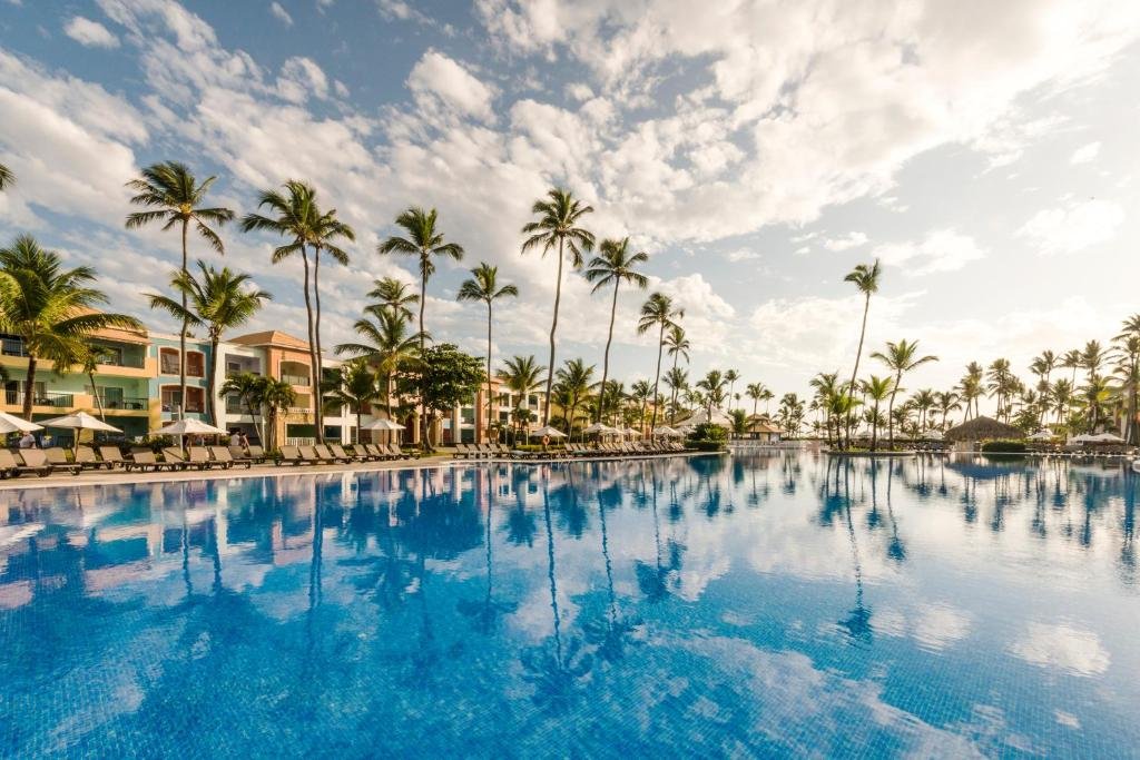 Ocean Blue & Sand resort