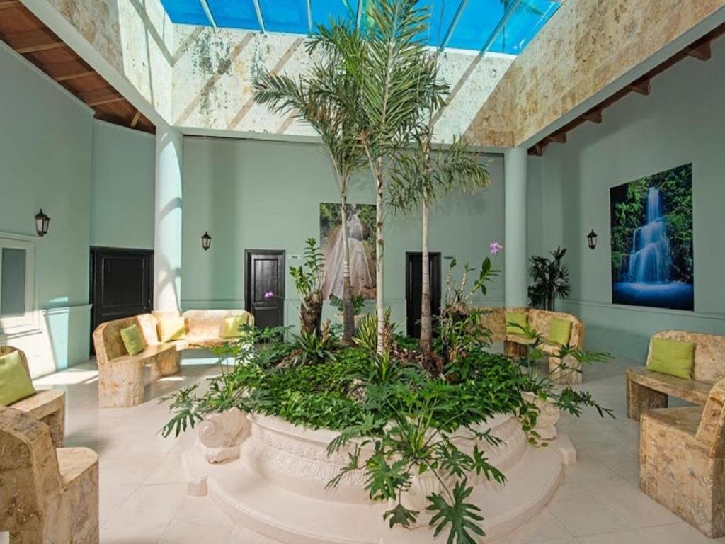 Ocean Blue & Sand resort