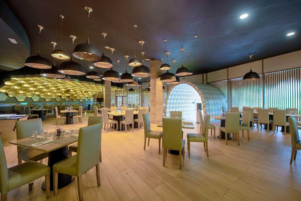 Grand Sirenis Punta Cana Resort resort