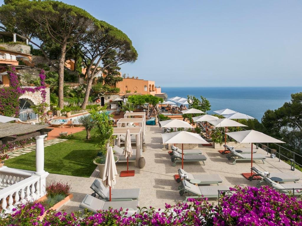 Punta Tragara resort