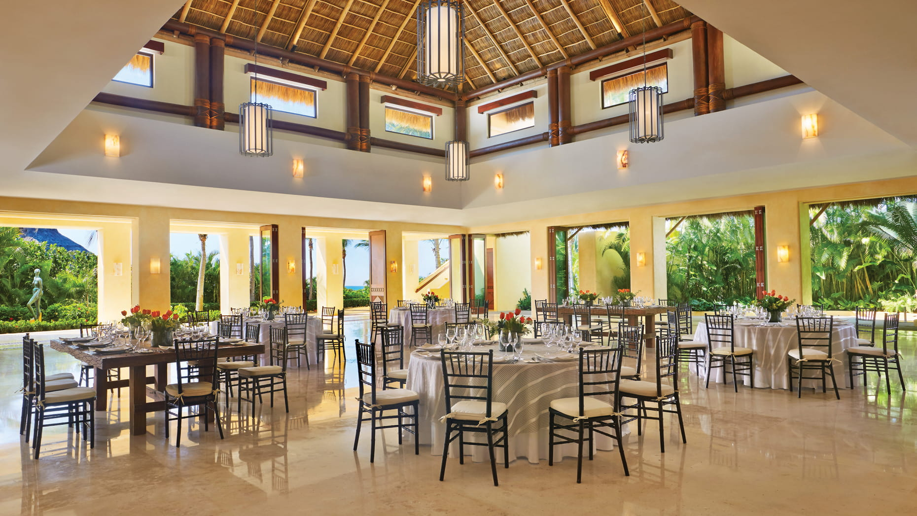 Takua Event Palapa