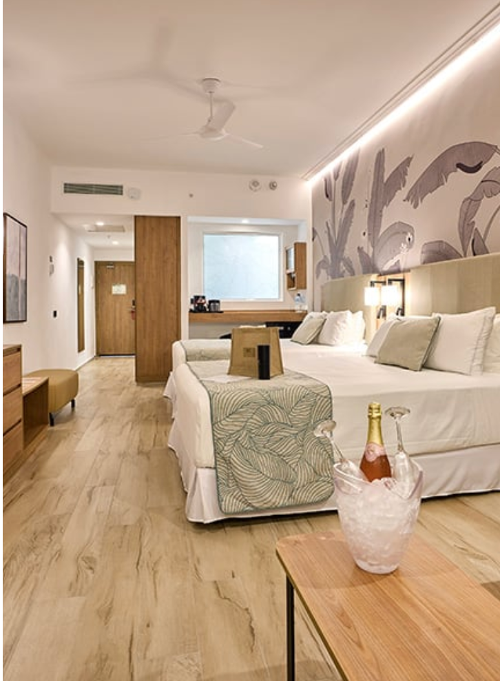 Superior Junior Suite Elite Club