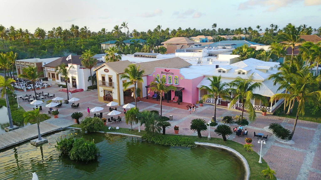 Ocean Blue & Sand resort