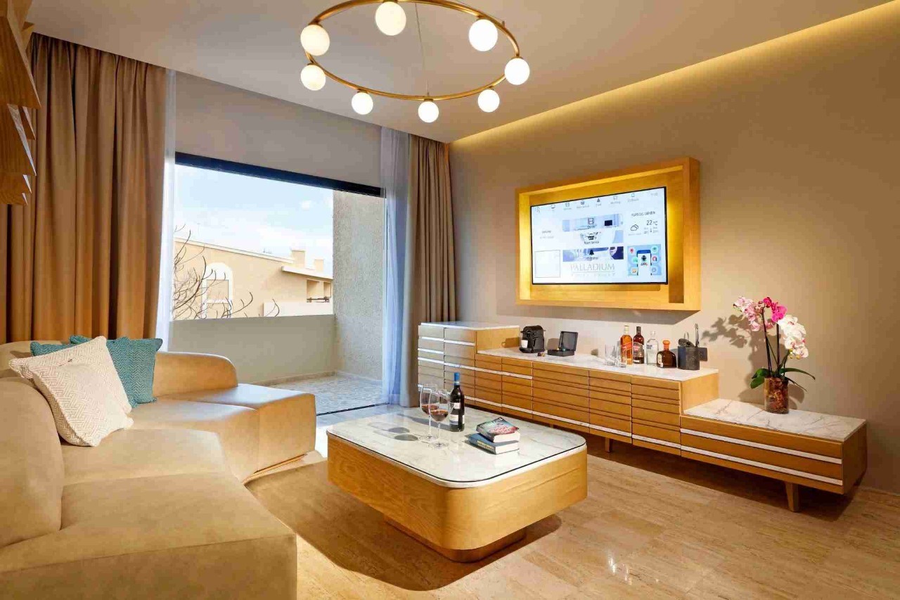 Suite Poolside