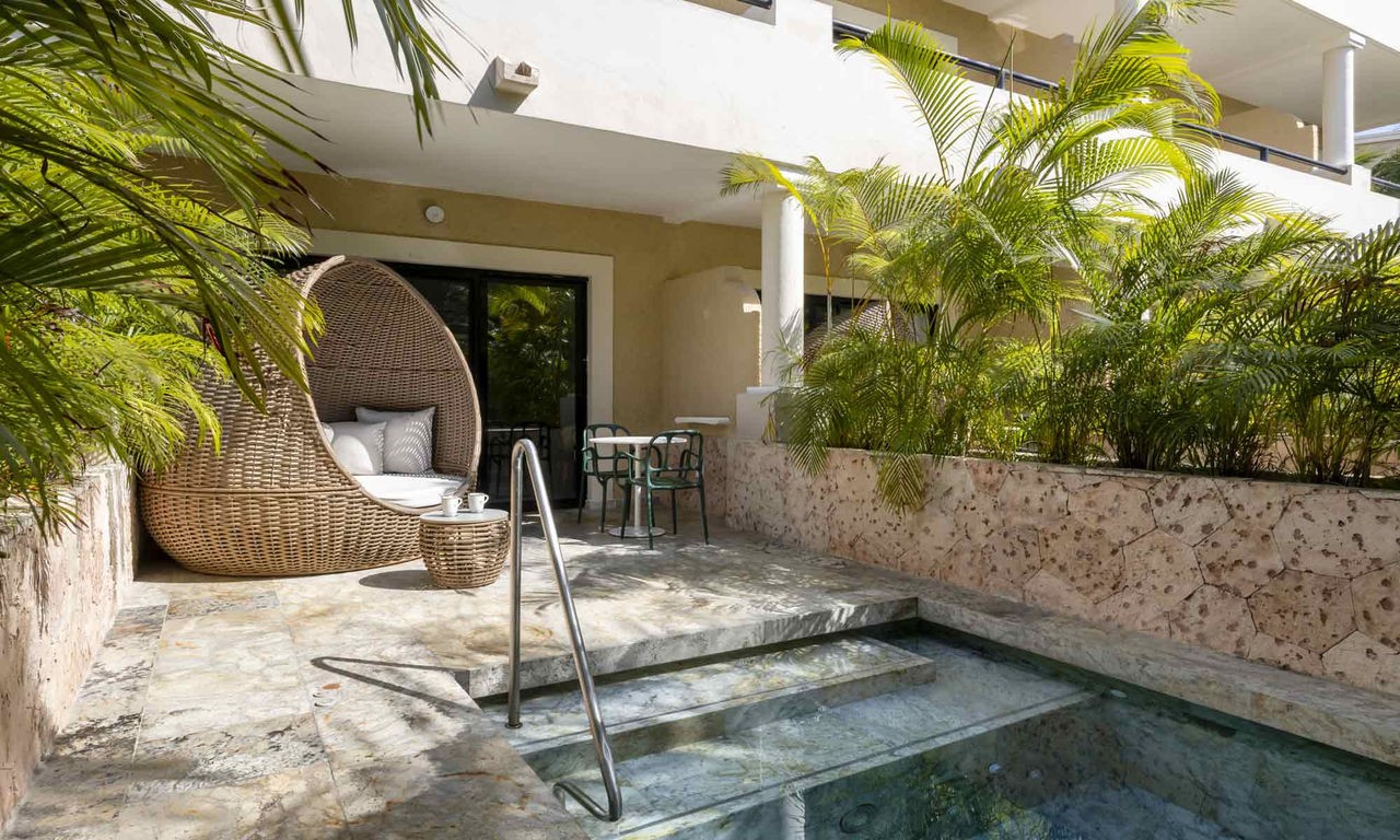 Junior Suite Private Pool Garden View