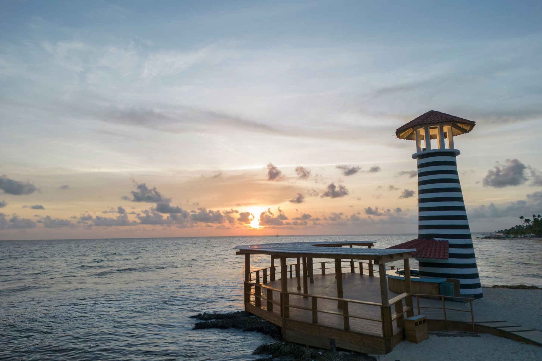 lmr-iberostar-hacienda-dominicus-lighthouse-01