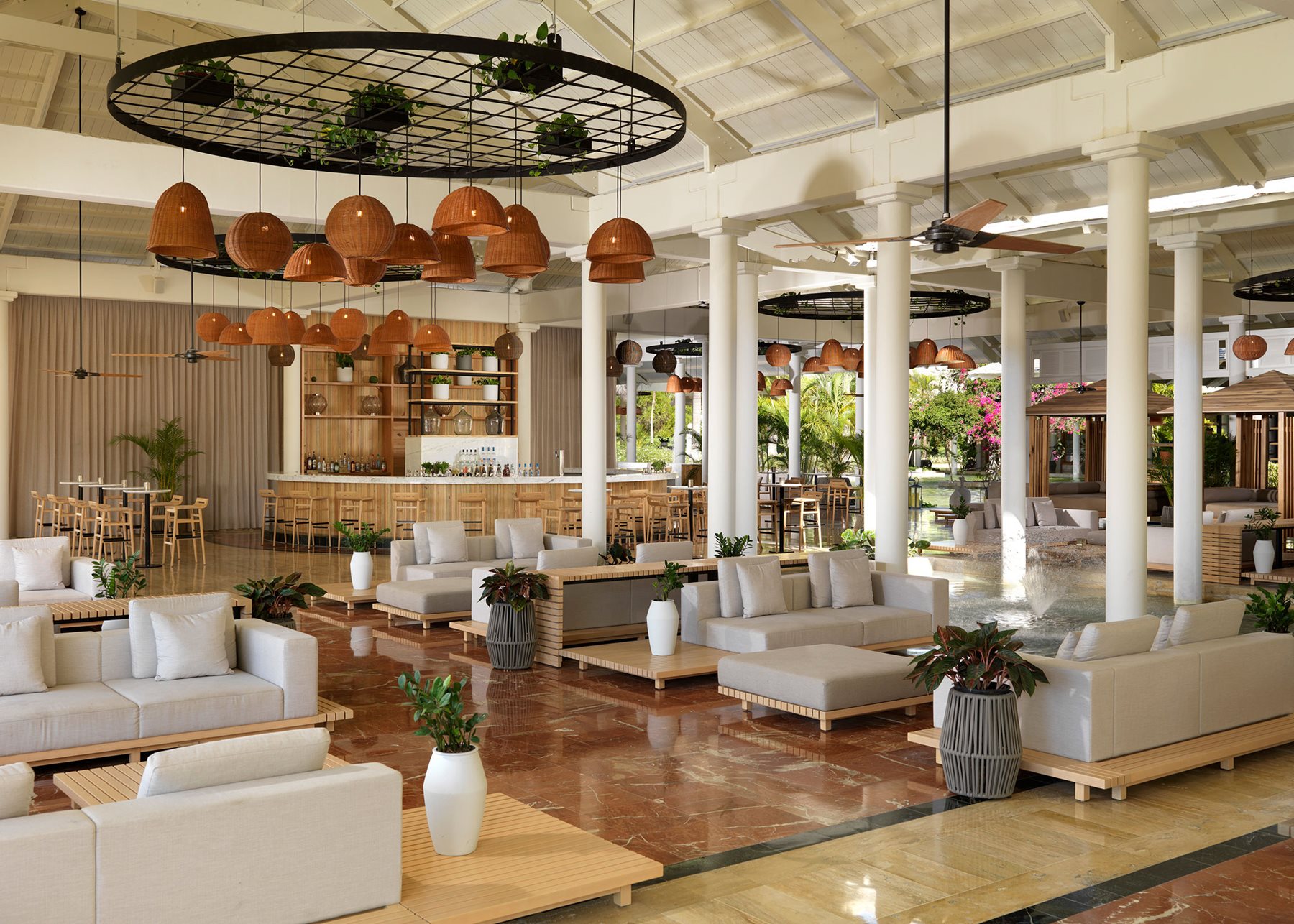 puj-melia-punta-cana-bar-elyxr-01