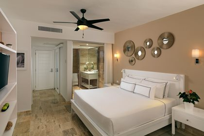 The Level Suite Tropical Palms by Stay Well