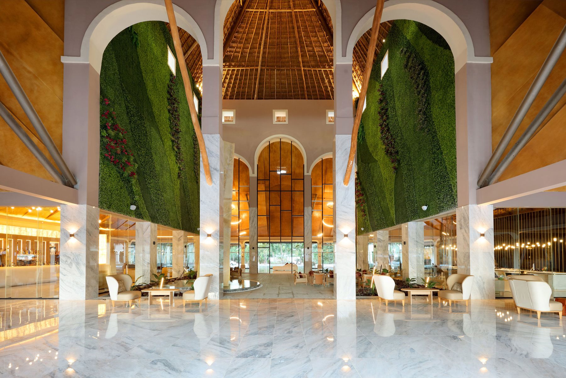 riv-trs-yucatan-lobby-01.jpg