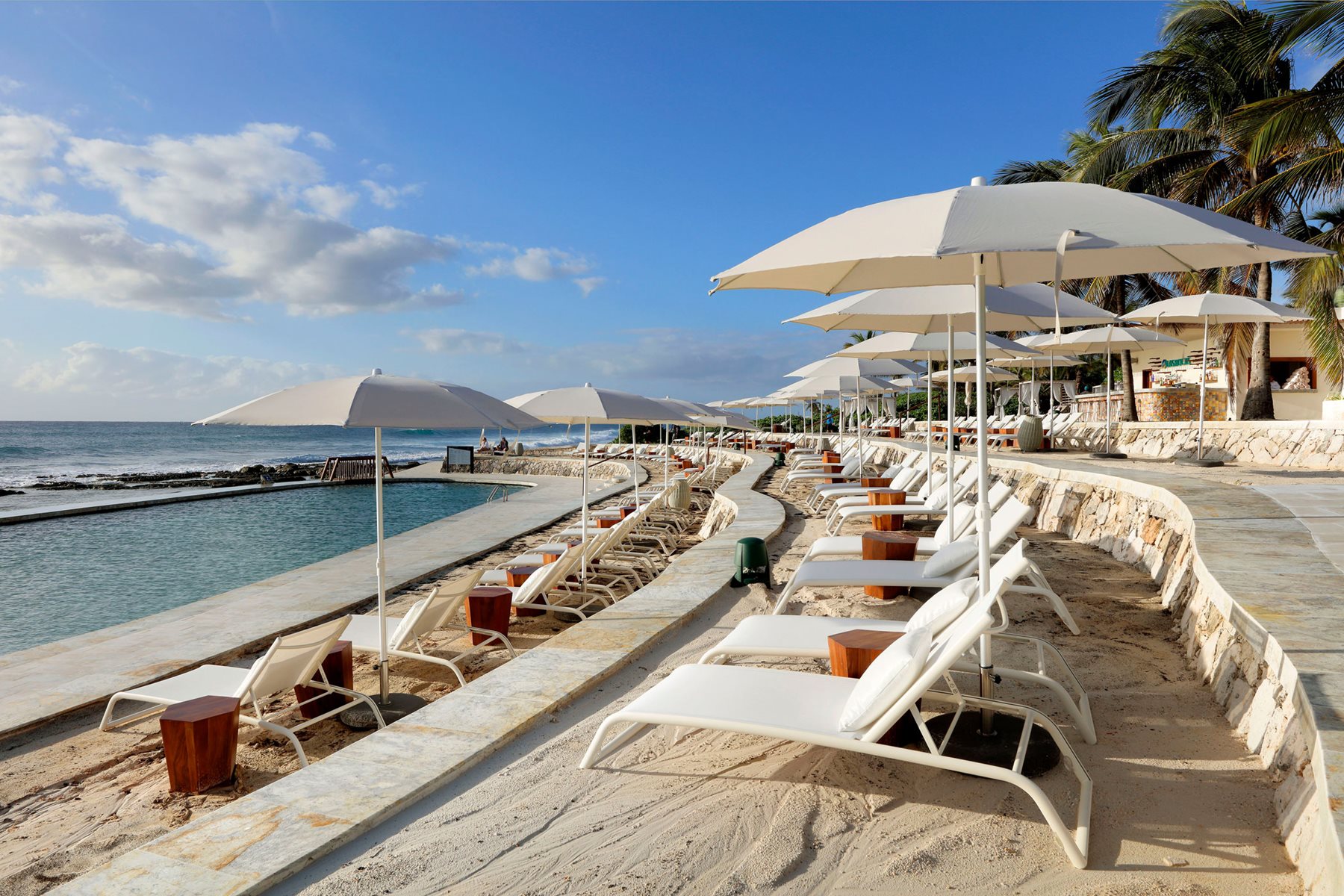 riv-trs-yucatan-pool-las-rocas-01.jpg
