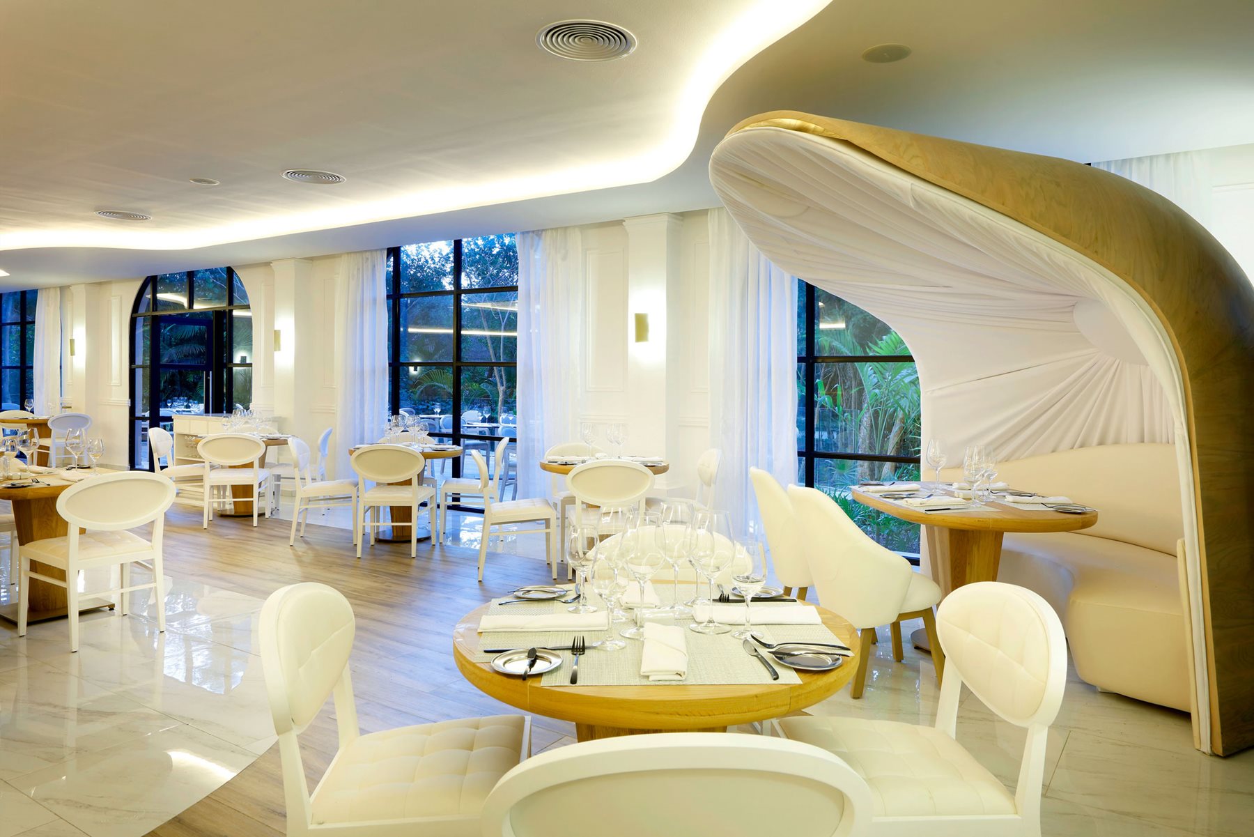 riv-trs-yucatan-resto-la-boheme-01