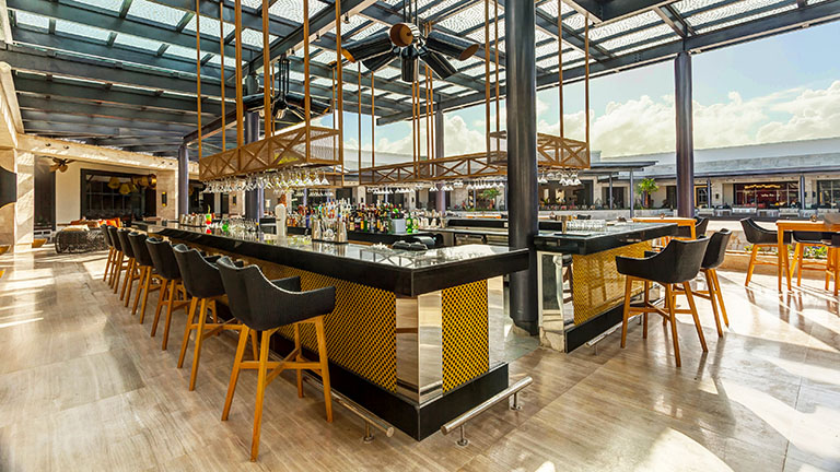 royalton-bavaro-martini-mix