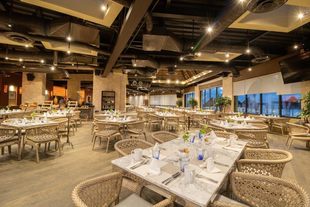 Villa Del Palmar Cancun Luxury Beach Resort & Spa resort