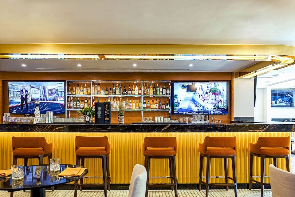 legends-sports-bar-vpcn-gallery-4-w1144h640.webp