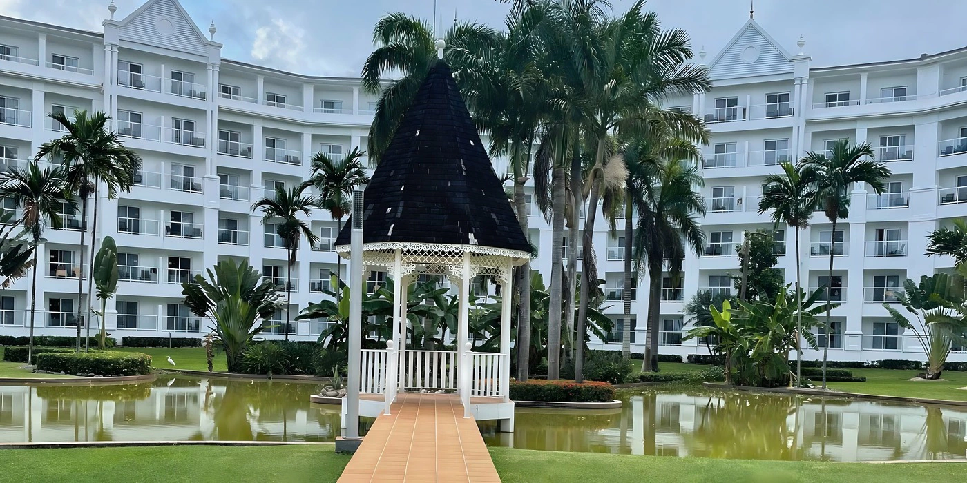 Lagoon Gazebo