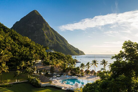 Southwest (Soufrière/Pitons)