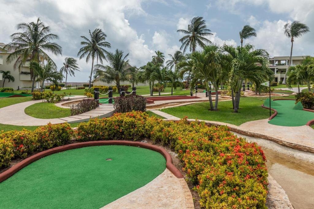 Moon Palace Cancun resort