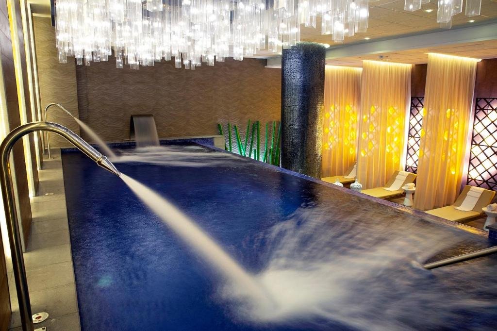 Royalton CHIC Cancun An Autograph Collection All Inclusive Resort Adults Only resort