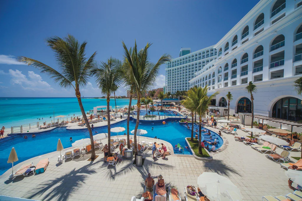 Riu Cancun resort