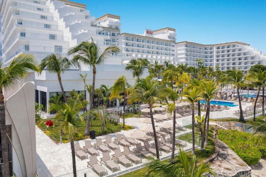 Riu Caribe resort