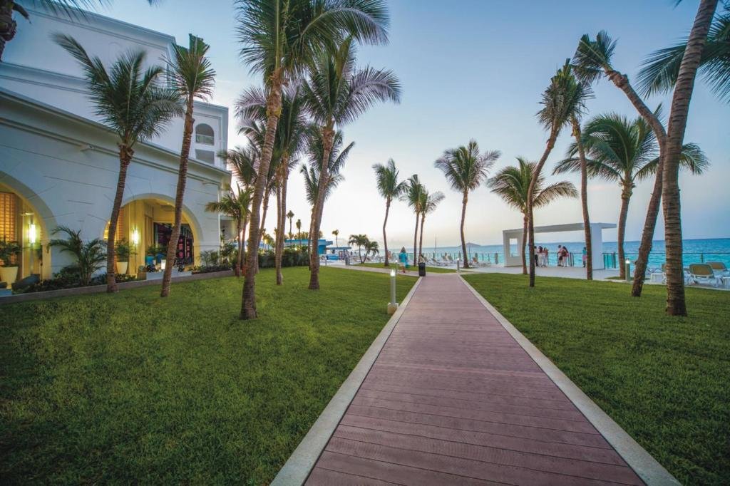 Riu Cancun resort