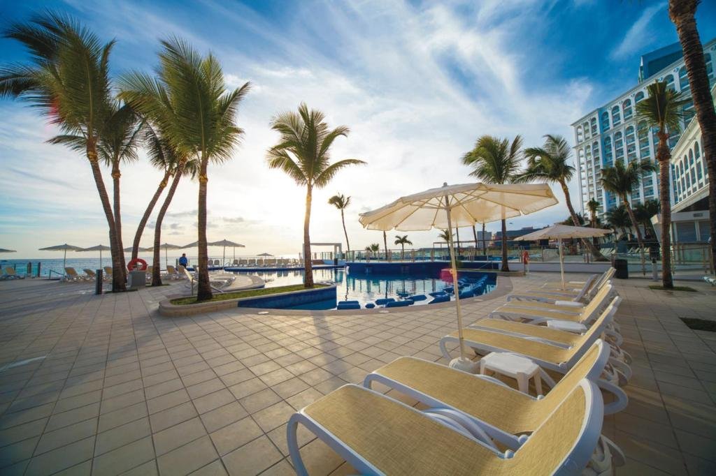 Riu Cancun resort