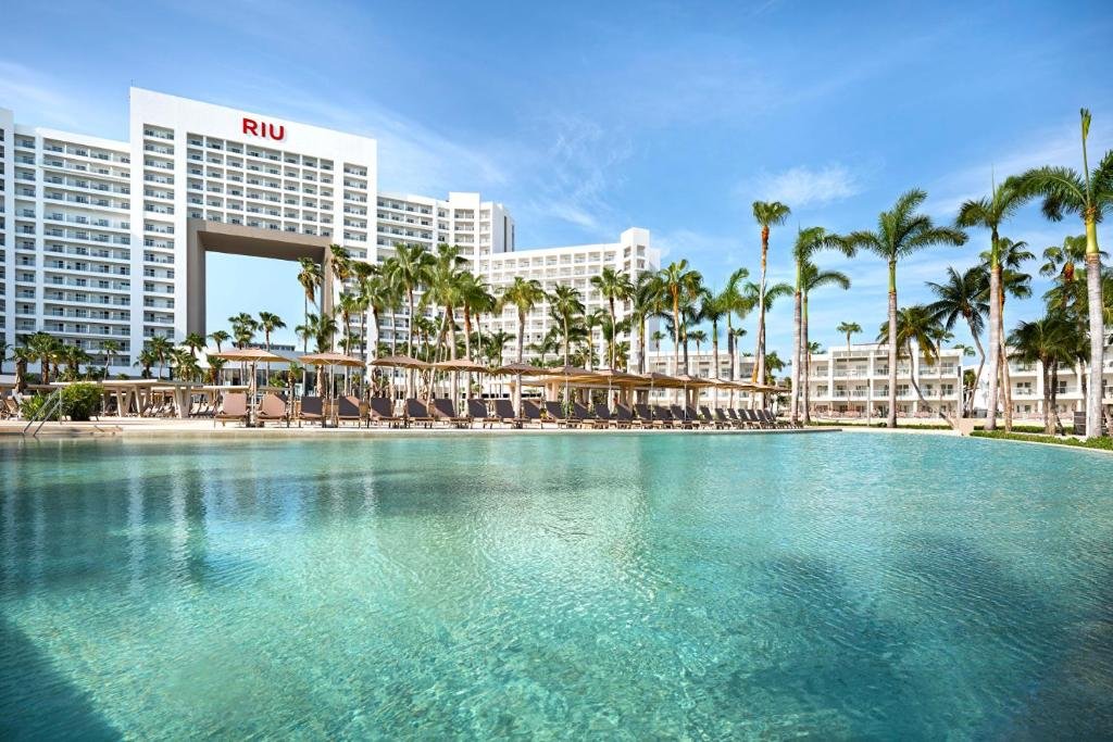 Riu Palace Peninsula resort
