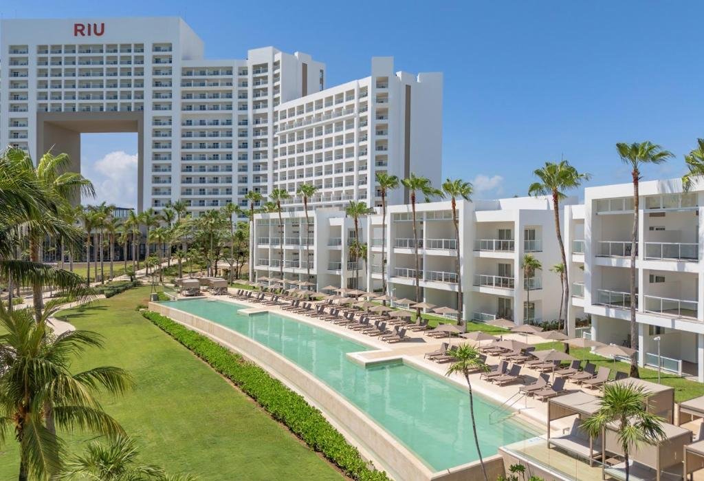 Riu Palace Peninsula resort