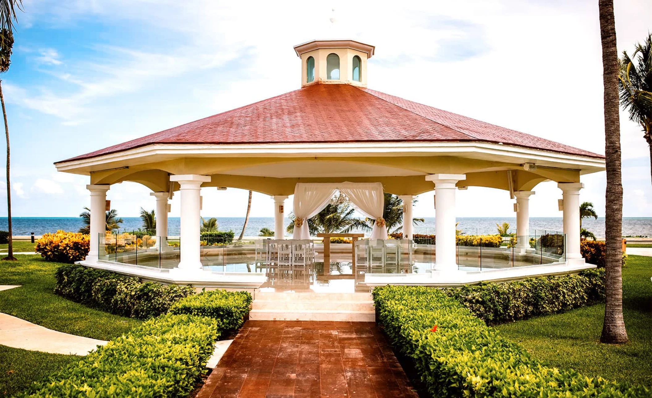 Bugambilias Gazebo