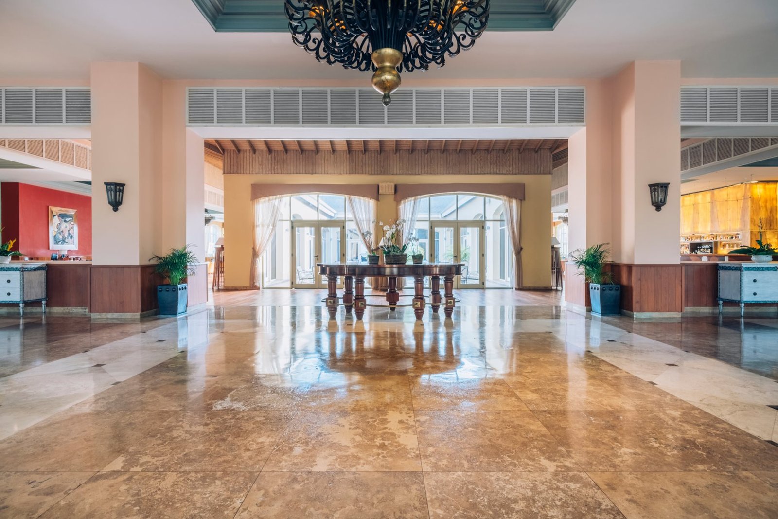 mbj-iberostar-rose-hall-beach-lobby-01