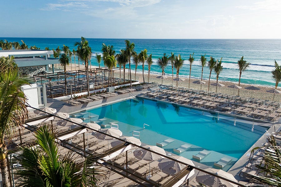 pool-riu-ventura