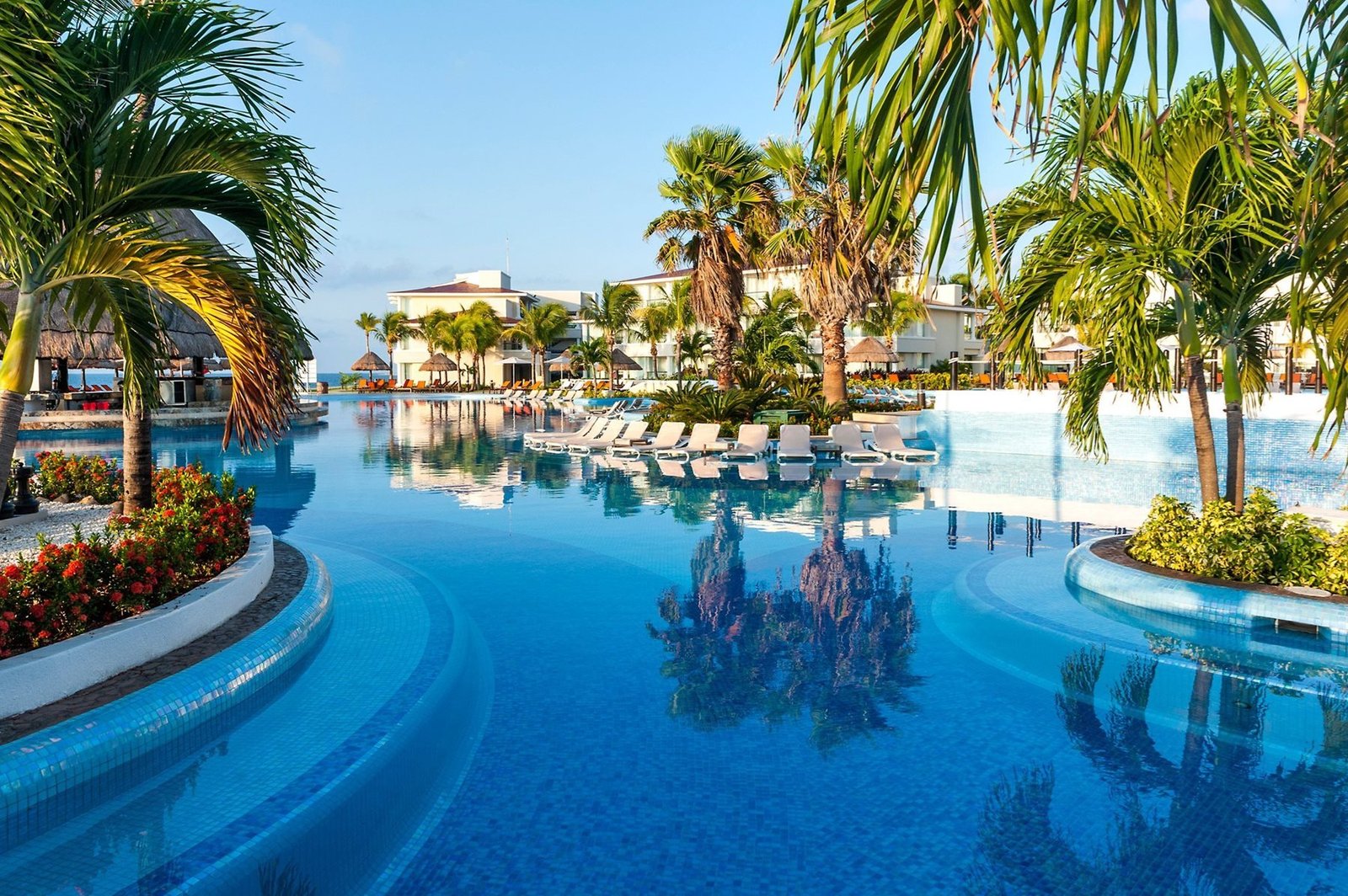 riv-moon-palace-cancun-pool-01