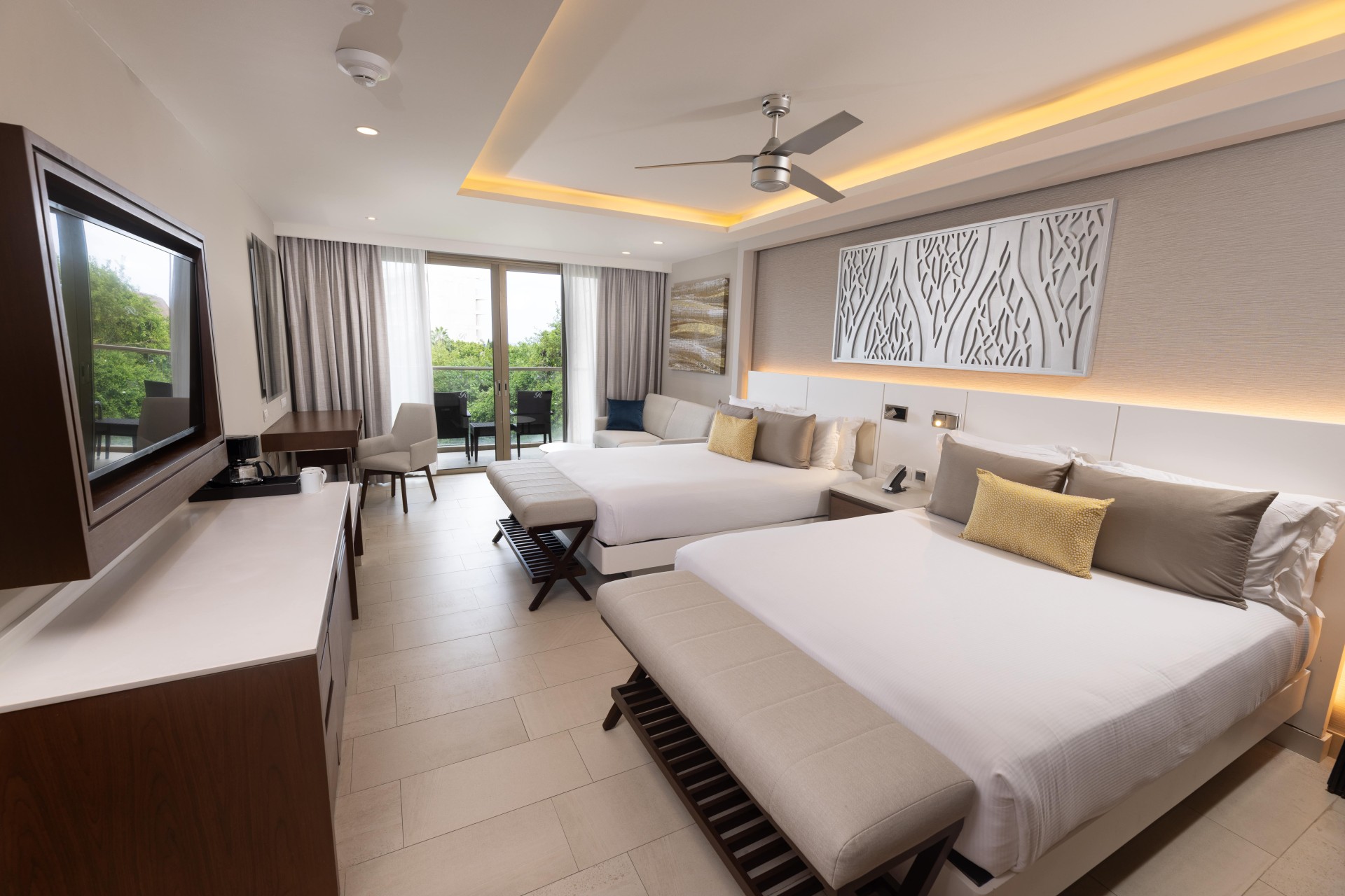 Luxury Junior Suite 