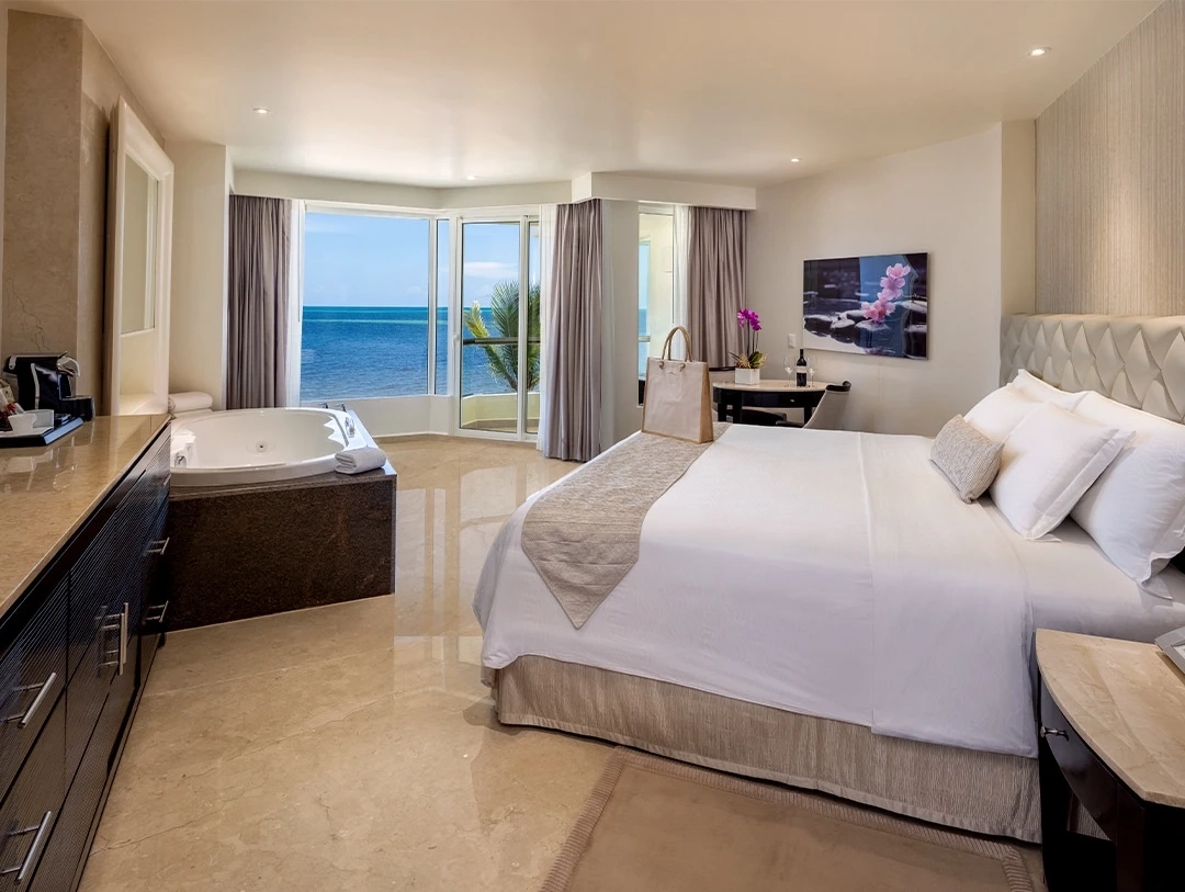 Superior Honeymoon Suite 