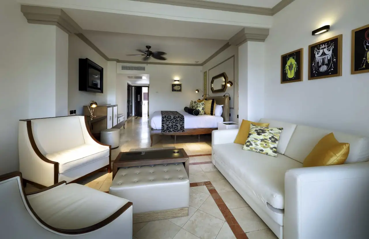 Junior Suite Beachside