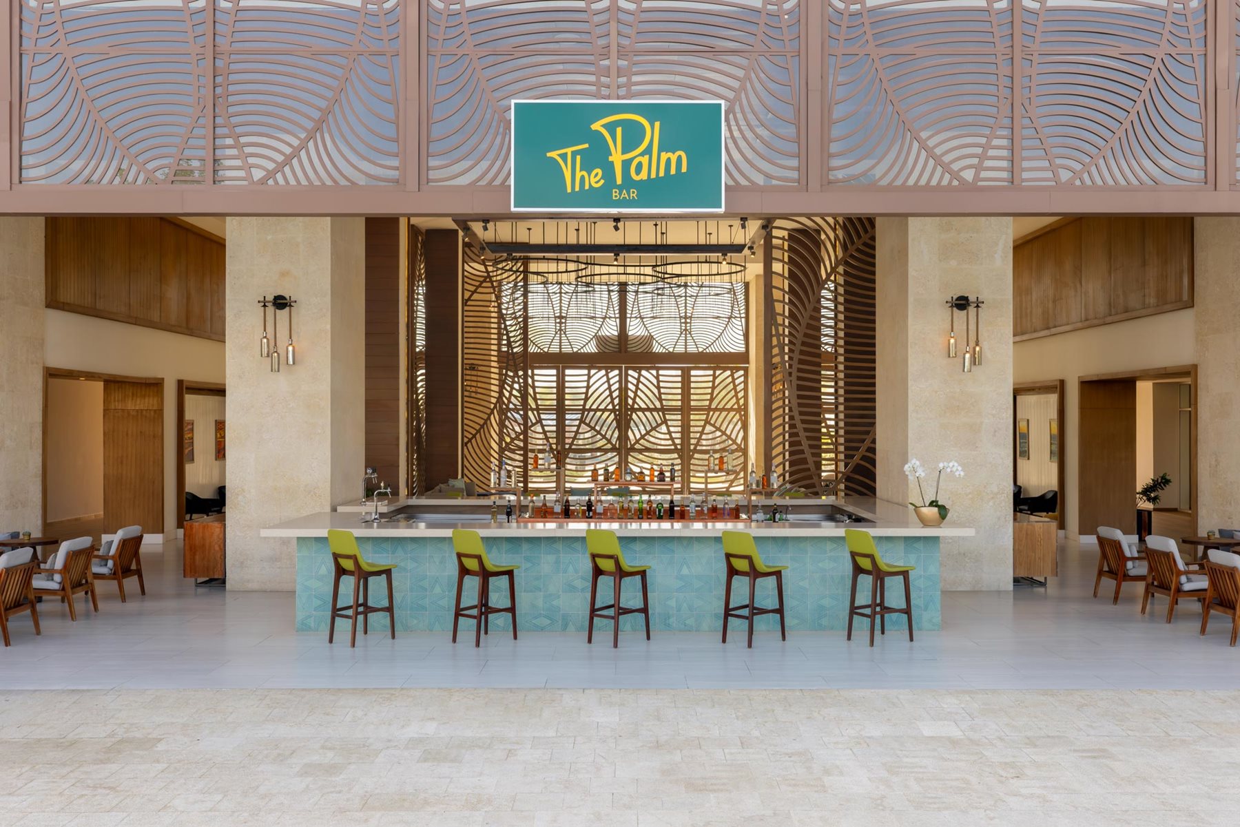 puj-dreams-cap-cana-bar-palm-01
