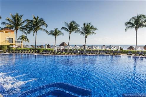 Ocean Coral Riviera Cancun resort