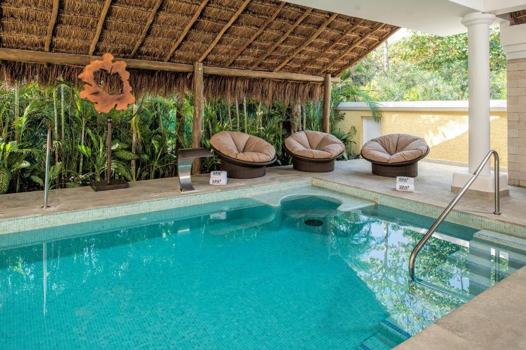 Iberostar Waves Tucan resort