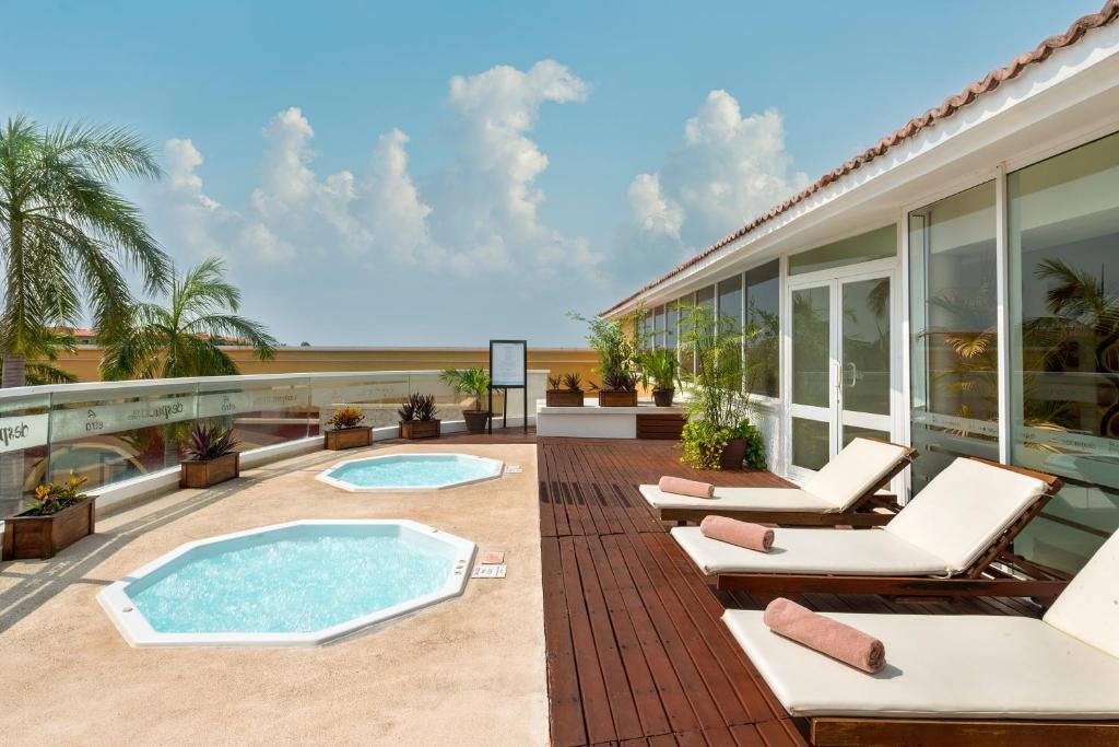 Ocean Maya Royale resort