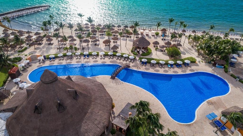 Ocean Maya Royale resort